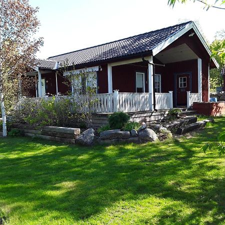 The Cottage Badelunda Västerås Extérieur photo