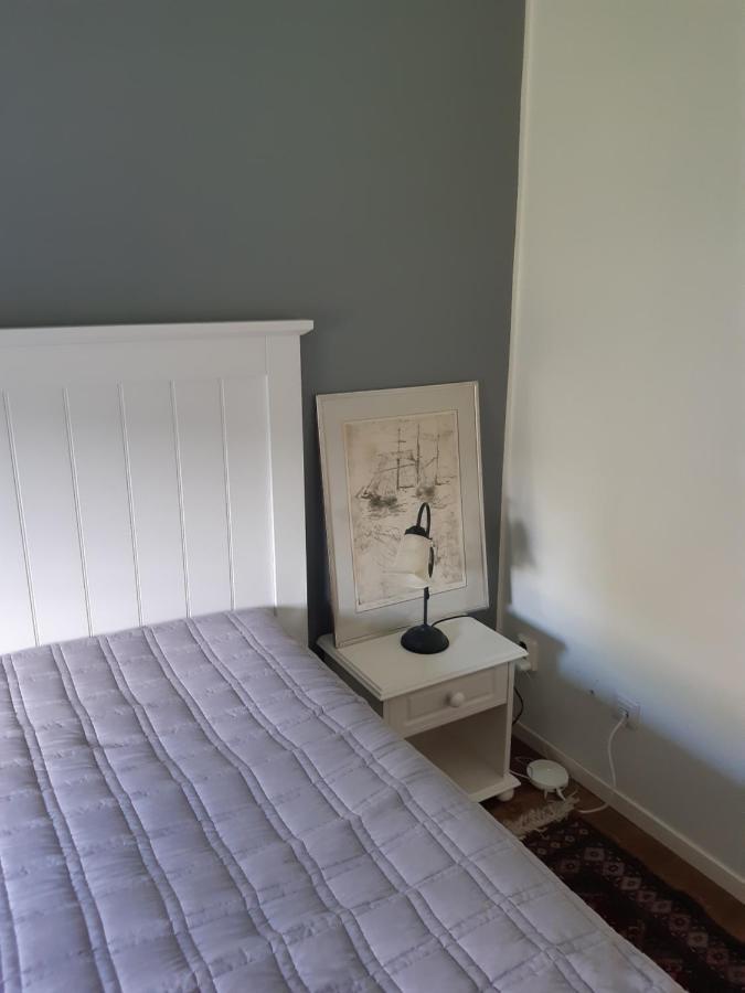 The Cottage Badelunda Västerås Extérieur photo
