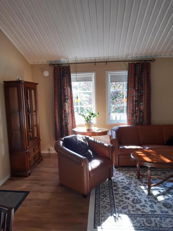 The Cottage Badelunda Västerås Extérieur photo